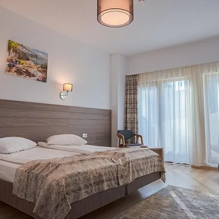 Otel Cascada 4*